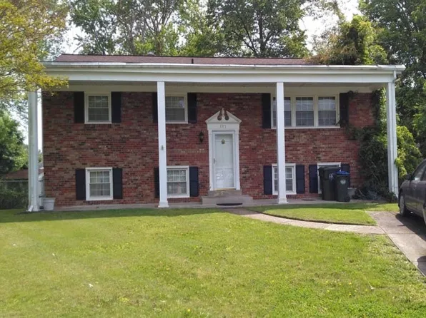 7701 Grovenor Ct, Alexandria, VA 22315