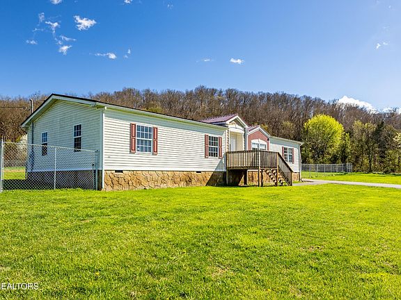 4th image of 540 Farm Loop Rd