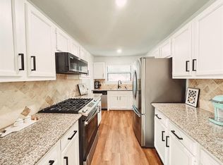 8057 Ridgeview Dr, Houston, TX 77055