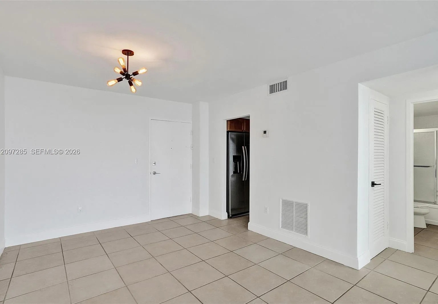 Kennedy House Condo — Photo 4