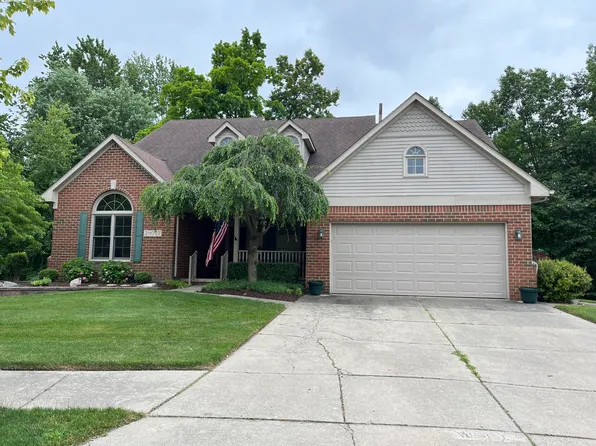 28717 Quarry Ct, Novi, MI 48377
