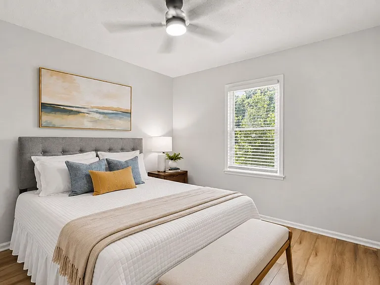 Heatherwood Apartments — Photo 15