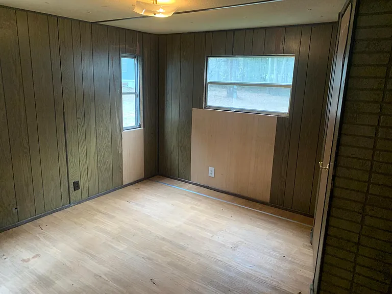 108 J Cobb Dr — Photo 2