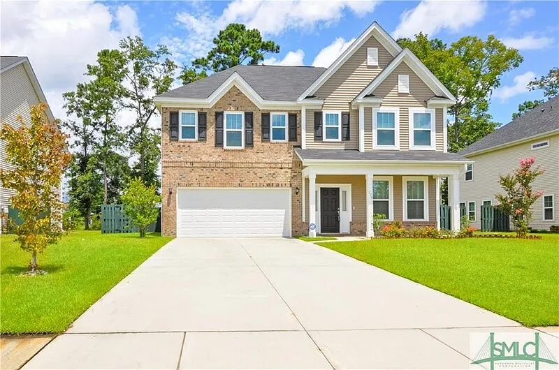 4 bed, 2.5 bath, 2592 sqft, $2,650 — Photo 3