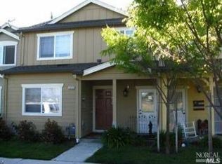 2352 Iroquois St, Santa Rosa, CA 95403