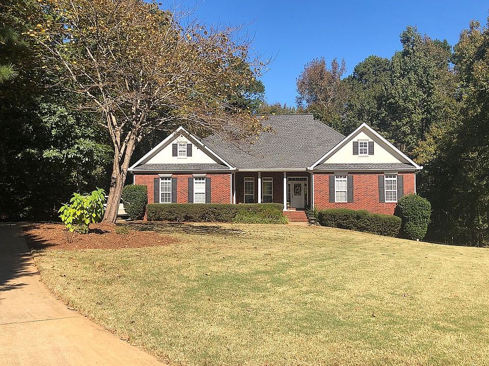 1st image of 210 Oconee Woods Trl