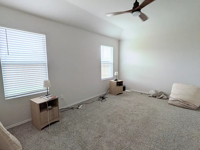 1665 Layne Loop — Photo 9