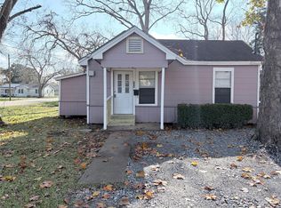 608 E 4th St, Sweeny, TX 77480