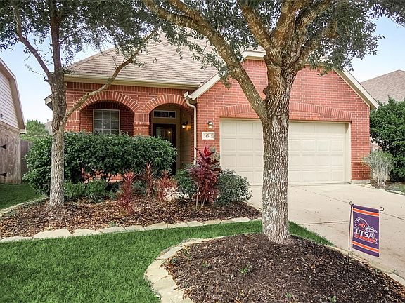 3rd image of 24542 Carlton Springs Ln