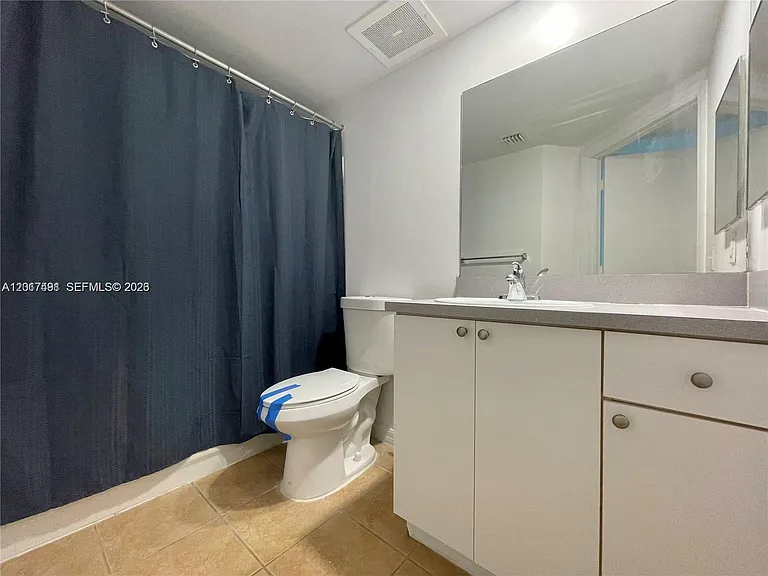 9201 Collins Ave #321 — Photo 16
