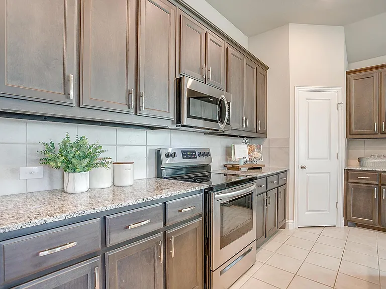 1448 Eagle Nest Dr — Photo 4