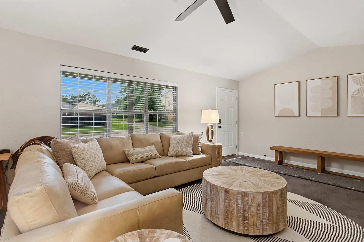 2 bed, 2.0 bath, $4,665 — Photo 3