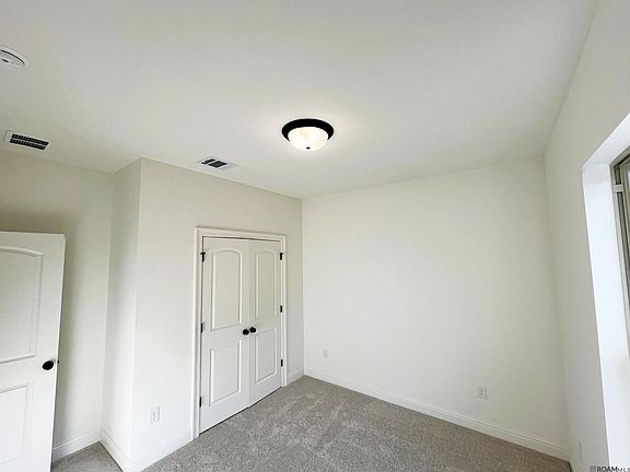 4th image of 11390 Densmore Dr