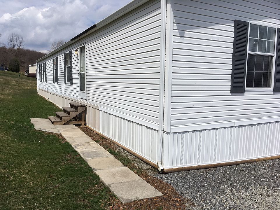 1st image of 338 Pearl Ln