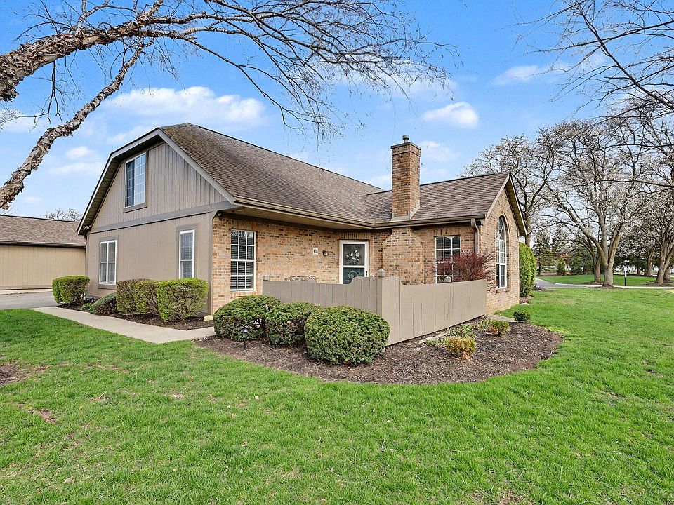 1st image of 403 Windemere Cir