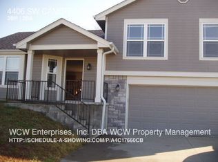 4406 SW Cambridge Ave, Topeka, KS 66610