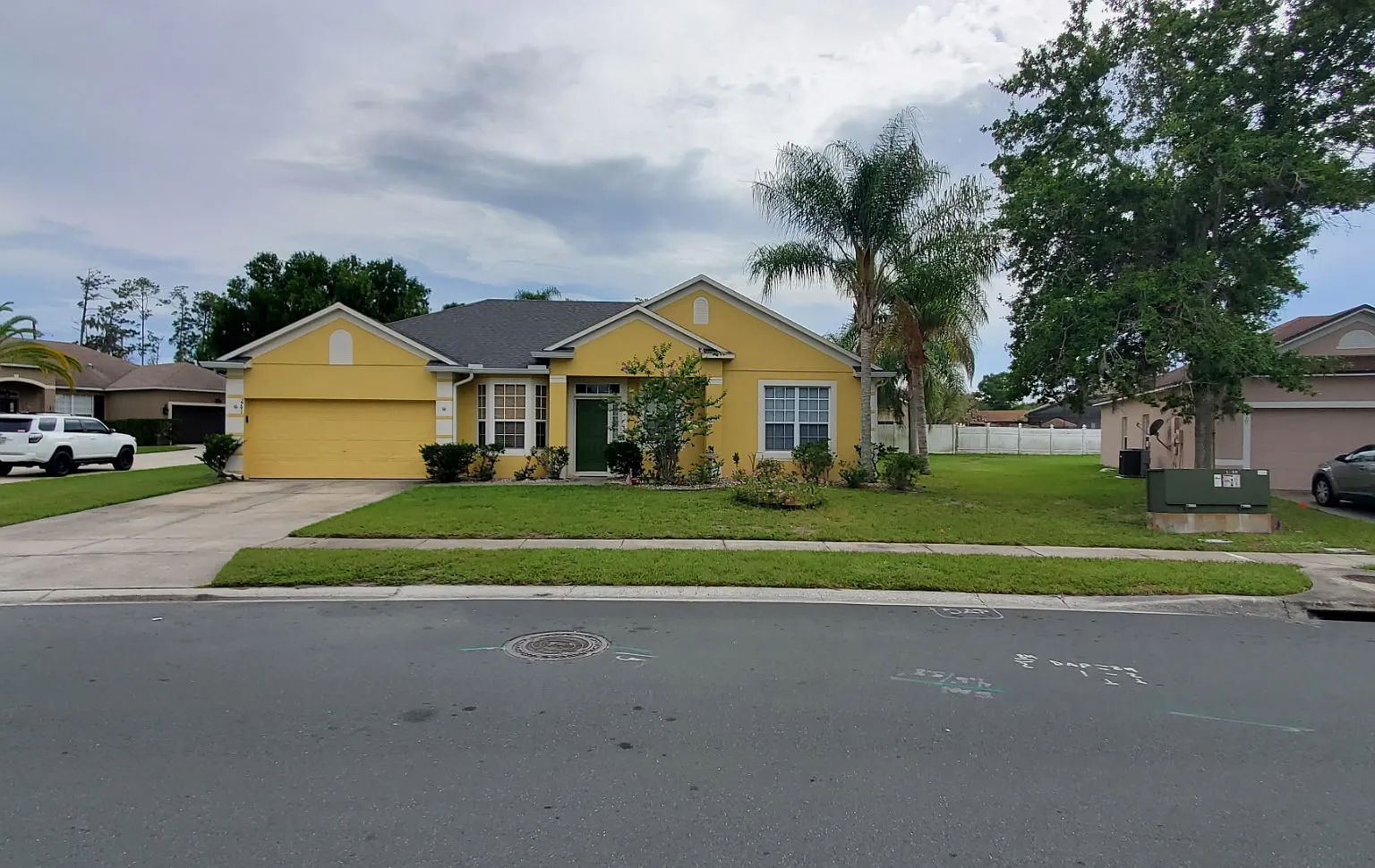 3 bed, 1616 sqft, $2,345 — Photo 2