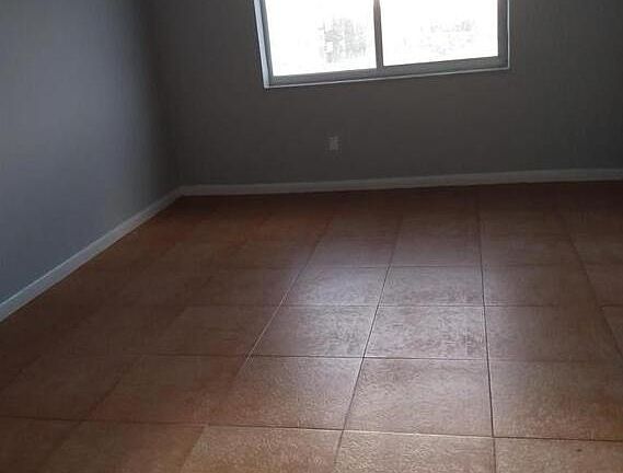 5th image of 8001 Crespi Blvd APT 5C