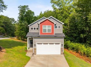 226 Alice Farr Dr, Greenville, SC 29617