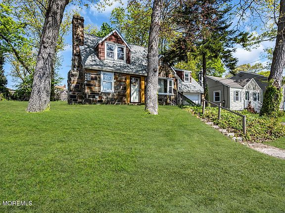 3rd image of 291 18th Avenue