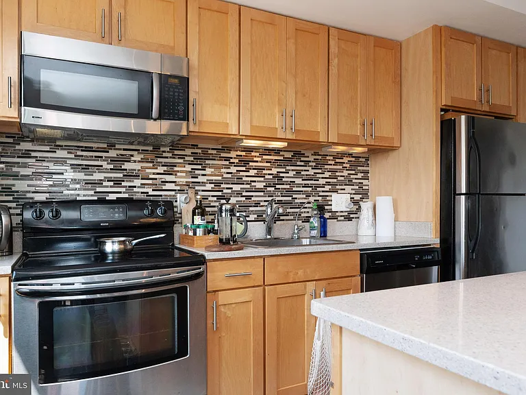 212 Oakwood St SE #322 — Photo 20