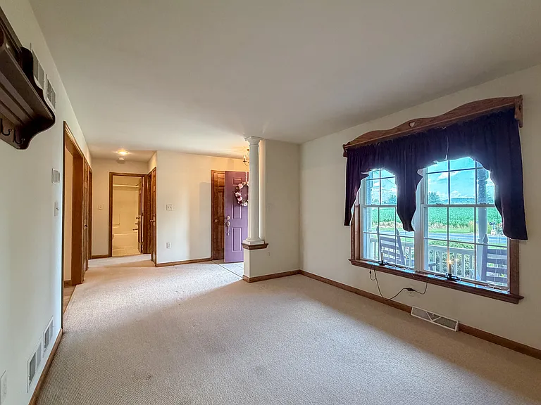 1387 Sheep Hill Rd — Photo 6