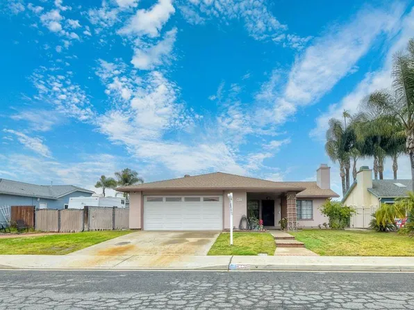 405 Grape St, Oceanside, CA 92058