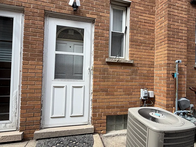 10043 Frontage Rd #D — Photo 48