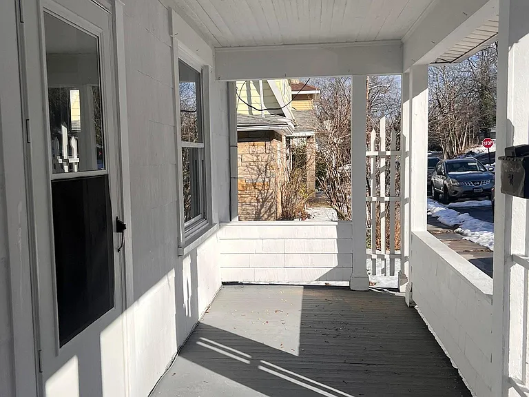 711 Gephart Dr — Photo 10