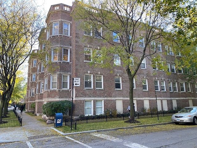 1st image of 6040 N Kenmore Ave #1