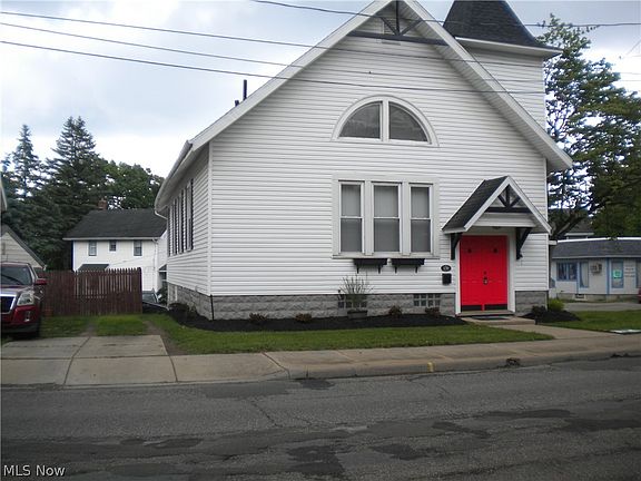 5th image of 139 W State St