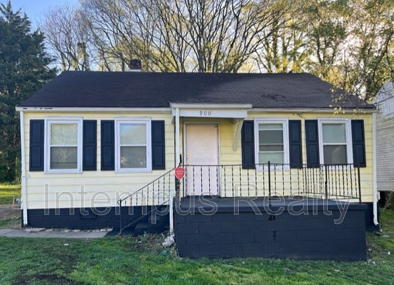 1st image of 900 Wilder Pl
