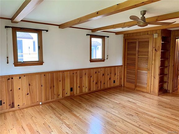 5th image of 59 Meadow Ln