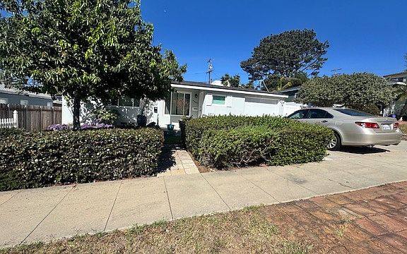 2nd image of 4562 Adair St