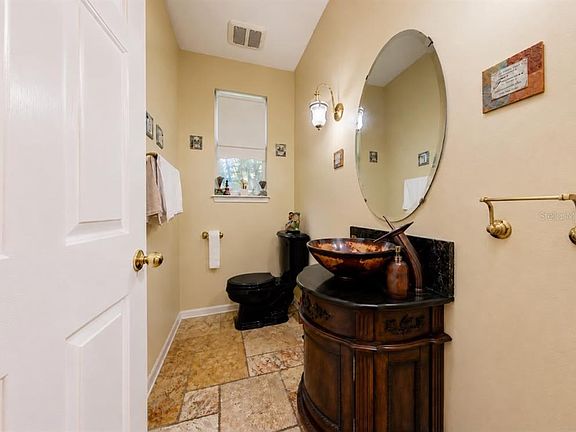 4th image of 600 CANNE PLACE