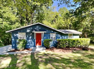 809 Brian Ln, Forest Park, GA 30297
