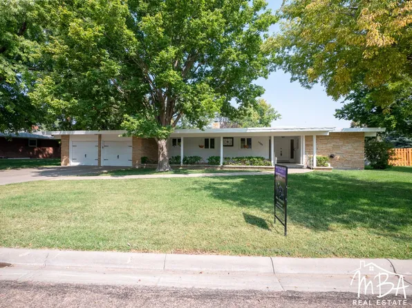 1505 E Hackberry St, Garden City, KS 67846