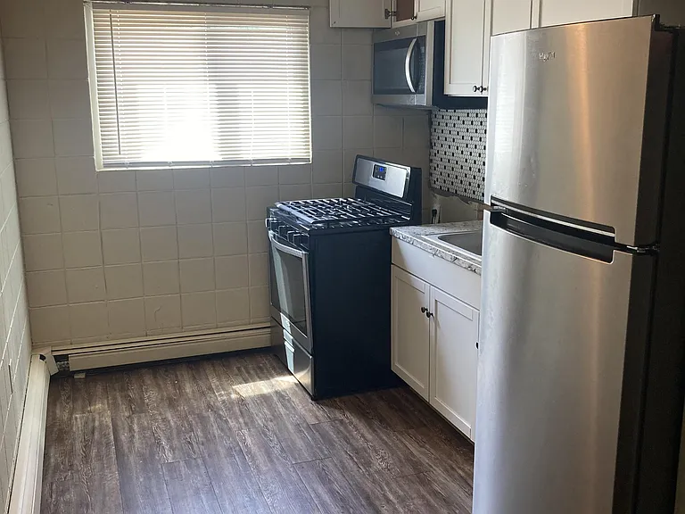 800 W Church St #9 — Photo 5