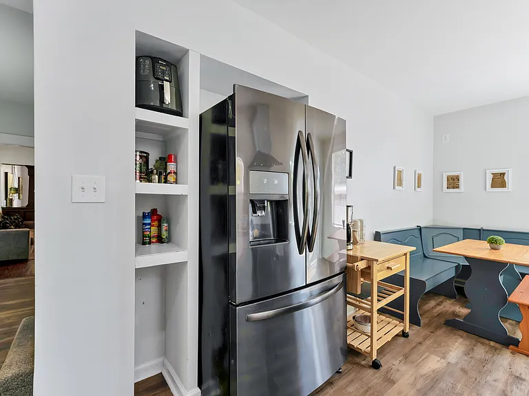 1133 E Leicester Ave — Photo 14