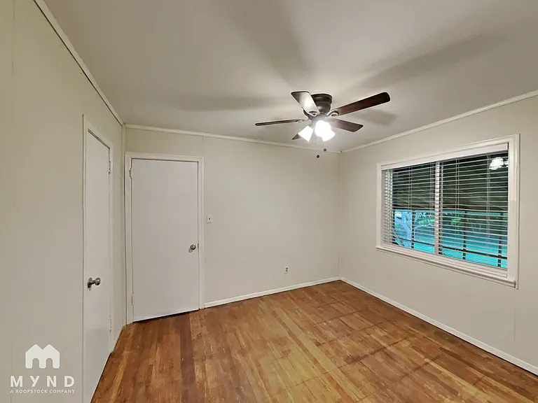742 Quaker St SW — Photo 10