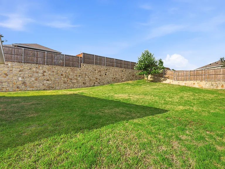 9712 Trusler Rd — Photo 32