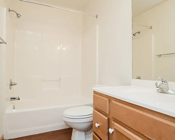356 Greenwich St — Photo 9
