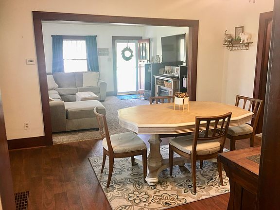 Dining Room/Living Room 
