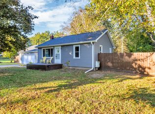 5166 Sharon Dr, Jackson, MI 49203