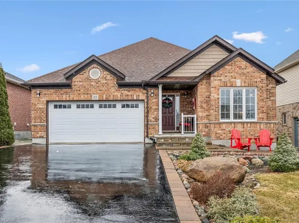 29 English Cres, Blandford Blenheim, ON N0J 1S0