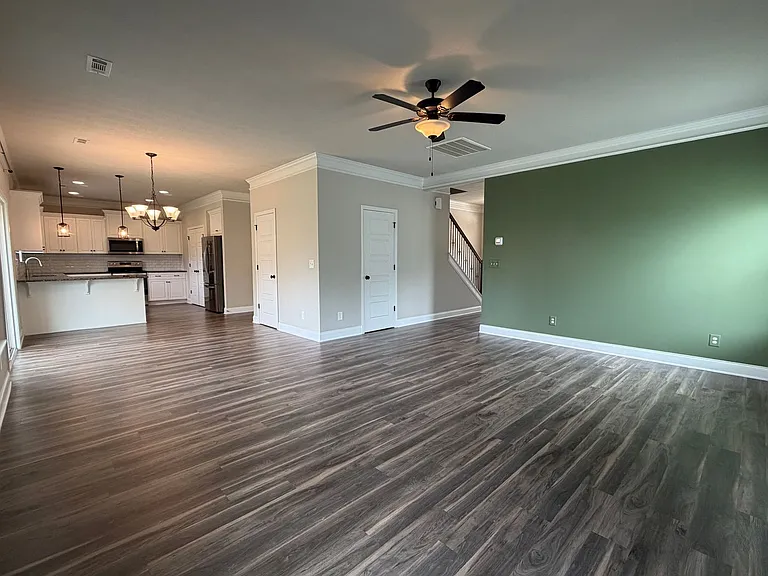 1008 Swan Ct — Photo 31