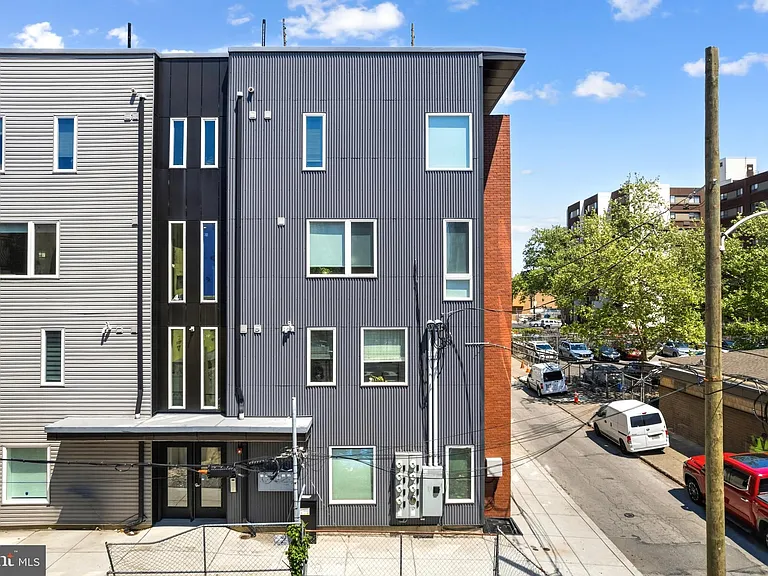 1206 N Orianna St #1 — Photo 15