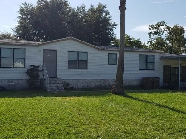 1089 Greenskeep Dr, Kissimmee, FL 34741