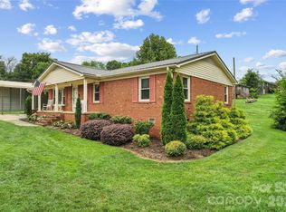205 Cliffside Dr, Kannapolis, NC 28081