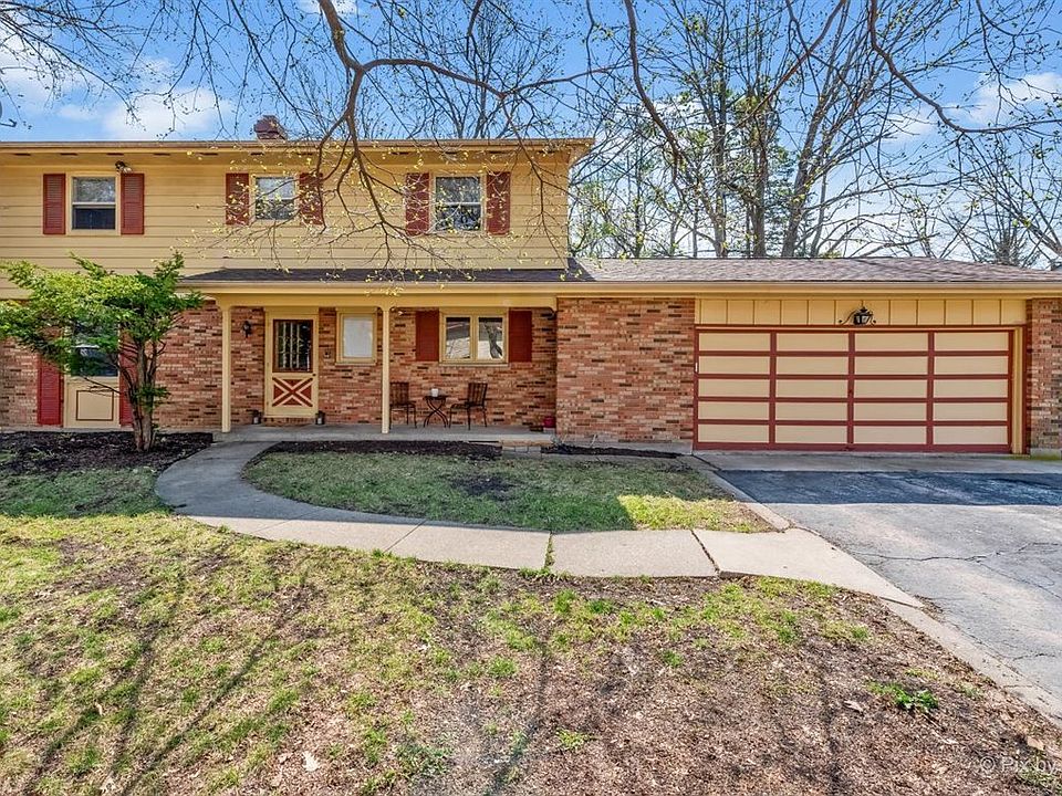 6 Evergreen Cir Dekalb Il 60115 Mls 11046034 Zillow